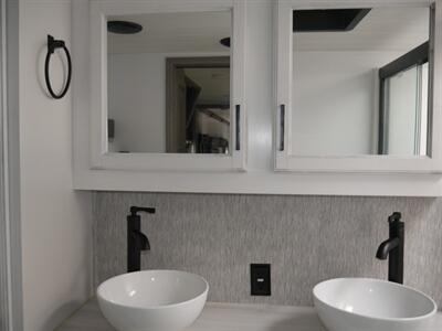 2022 Keystone Montana 3763BP   - Photo 14 - Puyallup, WA 98373