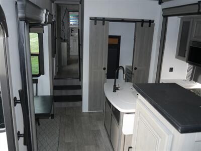 2022 Keystone Montana 3763BP   - Photo 22 - Puyallup, WA 98373