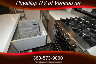 2023 GRAND DESIGN SOLITUDE ST391DL LOFT TWO BEDROOM   - Photo 16 - Vancouver, WA 98682-4901