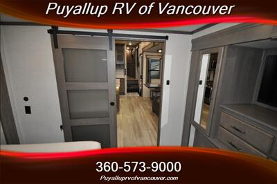 2023 GRAND DESIGN SOLITUDE ST391DL LOFT TWO BEDROOM   - Photo 26 - Vancouver, WA 98682-4901
