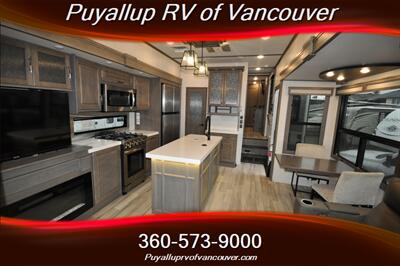 2023 GRAND DESIGN SOLITUDE ST391DL LOFT TWO BEDROOM   - Photo 9 - Vancouver, WA 98682-4901