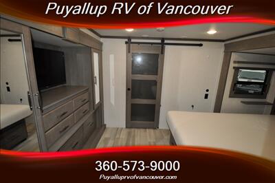 2023 GRAND DESIGN SOLITUDE ST391DL LOFT TWO BEDROOM   - Photo 21 - Vancouver, WA 98682-4901