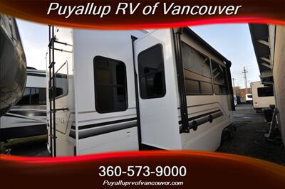 2024 GRAND DESIGN RV INFLUENCE 2903RL   - Photo 6 - Vancouver, WA 98682-4901