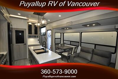 2024 GRAND DESIGN RV INFLUENCE 2903RL   - Photo 14 - Vancouver, WA 98682-4901