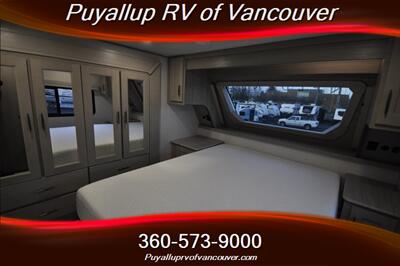 2024 GRAND DESIGN RV INFLUENCE 2903RL   - Photo 23 - Vancouver, WA 98682-4901