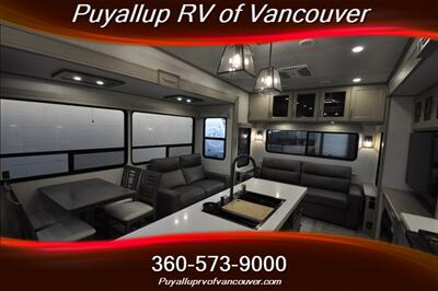 2024 GRAND DESIGN RV INFLUENCE 2903RL   - Photo 12 - Vancouver, WA 98682-4901