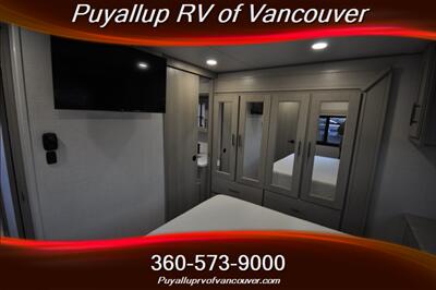 2024 GRAND DESIGN RV INFLUENCE 2903RL   - Photo 25 - Vancouver, WA 98682-4901