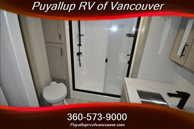 2024 GRAND DESIGN RV INFLUENCE 2903RL   - Photo 27 - Vancouver, WA 98682-4901
