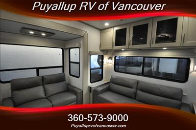 2024 GRAND DESIGN RV INFLUENCE 2903RL   - Photo 13 - Vancouver, WA 98682-4901