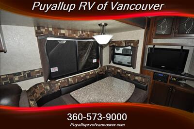 2014 FOREST RIVER TRACER LUXURY ED. ULTRA LITE 2640RLS   - Photo 12 - Vancouver, WA 98682-4901