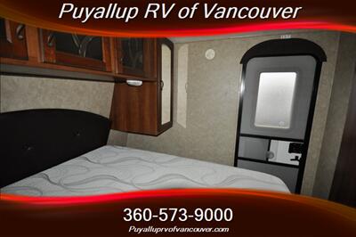 2014 FOREST RIVER TRACER LUXURY ED. ULTRA LITE 2640RLS   - Photo 18 - Vancouver, WA 98682-4901