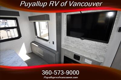 2022 DUTCHMEN COLEMAN 2515RL   - Photo 11 - Vancouver, WA 98682-4901