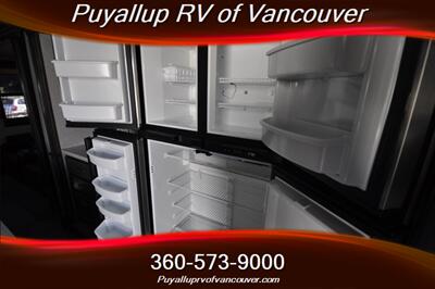 2019 KEYSTONE RV MONTANA 3560RL   - Photo 16 - Vancouver, WA 98682-4901