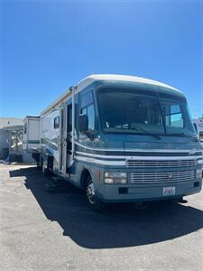 2000 Pace Arrow Vision 36B  