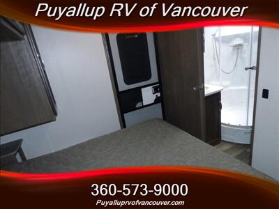 2021 KEYSTONE RV COUGAR 24SABWE   - Photo 13 - Vancouver, WA 98682-4901