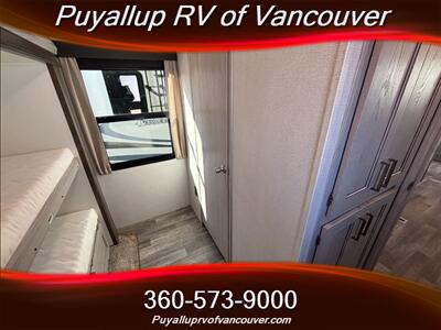 2020 KEYSTONE RV MONTANA HIGH COUNTRY 334/335BH   - Photo 12 - Vancouver, WA 98682-4901