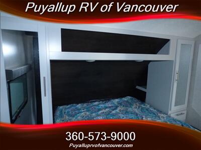 2021 KEYSTONE RV BULLET 287QBSWE   - Photo 16 - Vancouver, WA 98682-4901