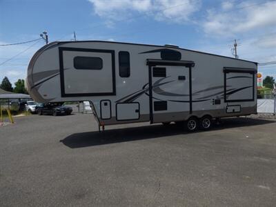 2018 FOREST RIVER ROCKWOOD SIGNATURE 8297S   - Photo 3 - Vancouver, WA 98682-4901