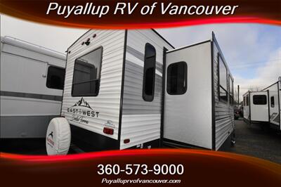 2021 FOREST RIVER RV EAST TO WEST DELLA TERRA 292MK   - Photo 6 - Vancouver, WA 98682-4901