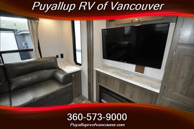 2021 FOREST RIVER RV EAST TO WEST DELLA TERRA 292MK   - Photo 14 - Vancouver, WA 98682-4901