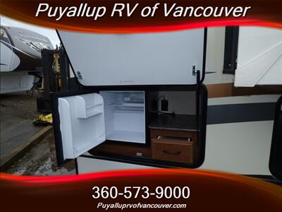 2016 JAYCO NORTHPOINT R387RDFS   - Photo 20 - Vancouver, WA 98682-4901