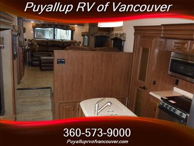 2016 JAYCO NORTHPOINT R387RDFS   - Photo 18 - Vancouver, WA 98682-4901