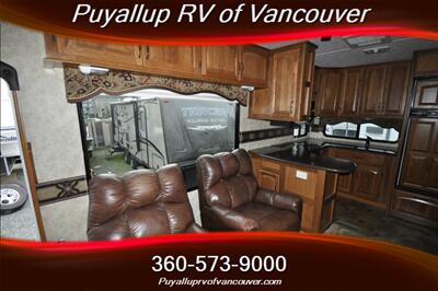 2011 KEYSTONE RV MONTANA 3000RK 3000RK   - Photo 4 - Vancouver, WA 98682-4901