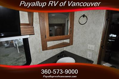 2011 KEYSTONE RV MONTANA 3000RK 3000RK   - Photo 11 - Vancouver, WA 98682-4901