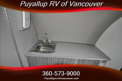 2020 QUEBEC HELIO 02 TRAVEL TRAILER   - Photo 18 - Vancouver, WA 98682-4901