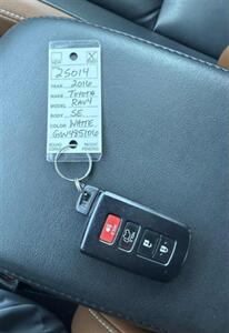 2016 Toyota RAV4 SE - Photo 42 - Hermon, ME 04401