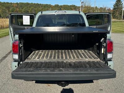 2023 Toyota Tacoma TRD Off-Road   - Photo 13 - Hermon, ME 04401