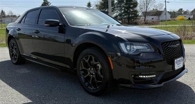 2022 Chrysler 300 Series Touring L Sedan