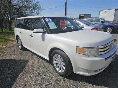 2009 Ford Flex SEL   - Photo 1 - Central Point, OR 97502