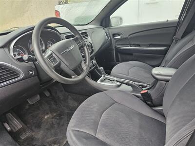 2012 Chrysler 200 LX   - Photo 4 - Central Point, OR 97502