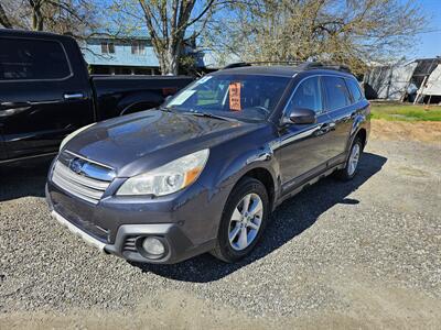 2013 Subaru Outback 3.6R Limited   - Photo 1 - Central Point, OR 97502