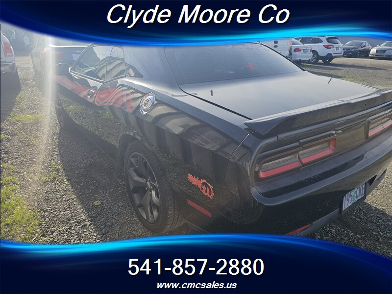 2015 Dodge Challenger R/T Plus - Photo 3 - Central Point, OR 97502