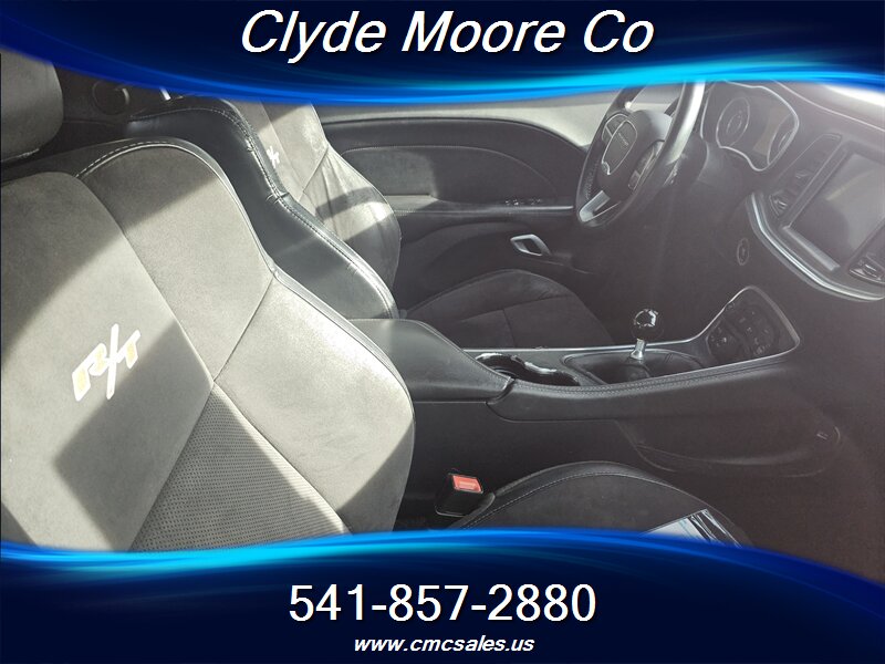 2015 Dodge Challenger R/T Plus - Photo 4 - Central Point, OR 97502