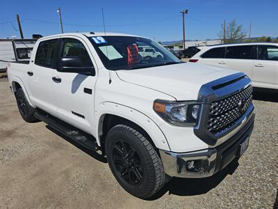 2019 Toyota Tundra SR5   - Photo 1 - Central Point, OR 97502