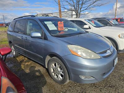 2006 Toyota Sienna XLE 7 Passenger   - Photo 1 - Central Point, OR 97502