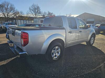 2013 Nissan Frontier SV   - Photo 3 - Central Point, OR 97502