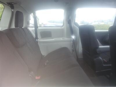 2011 Dodge Grand Caravan Express   - Photo 4 - Central Point, OR 97502
