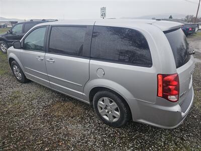 2011 Dodge Grand Caravan Express   - Photo 2 - Central Point, OR 97502