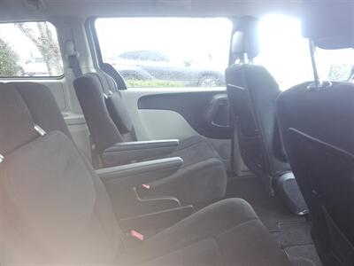 2011 Dodge Grand Caravan Express   - Photo 5 - Central Point, OR 97502