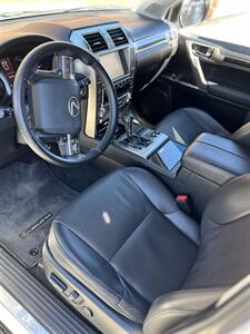 2017 Lexus GX 460   - Photo 7 - Burbank, CA 91502
