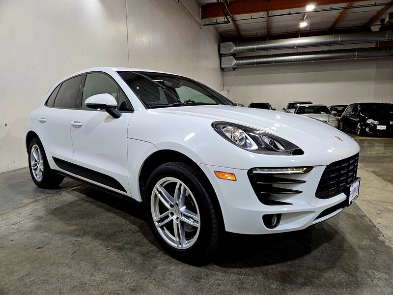 2017 Porsche Macan   - Photo 11 - Hillsboro, OR 97124
