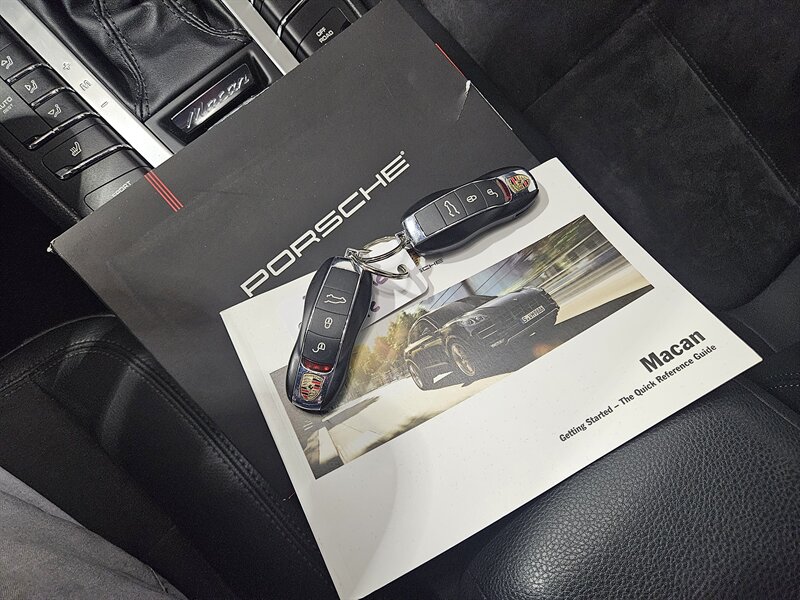 2017 Porsche Macan   - Photo 38 - Hillsboro, OR 97124