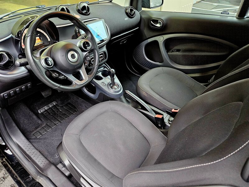 2016 Smart fortwo passion   - Photo 18 - Hillsboro, OR 97124