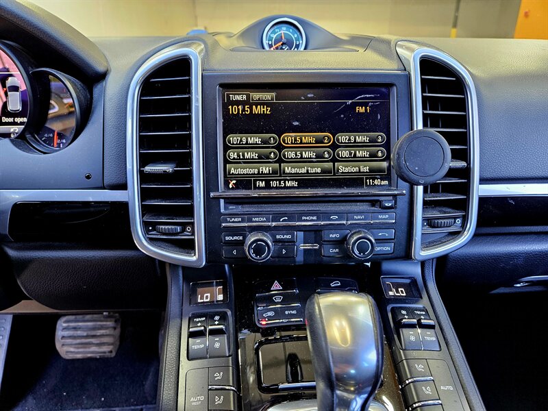 2016 Porsche Cayenne   - Photo 25 - Hillsboro, OR 97124