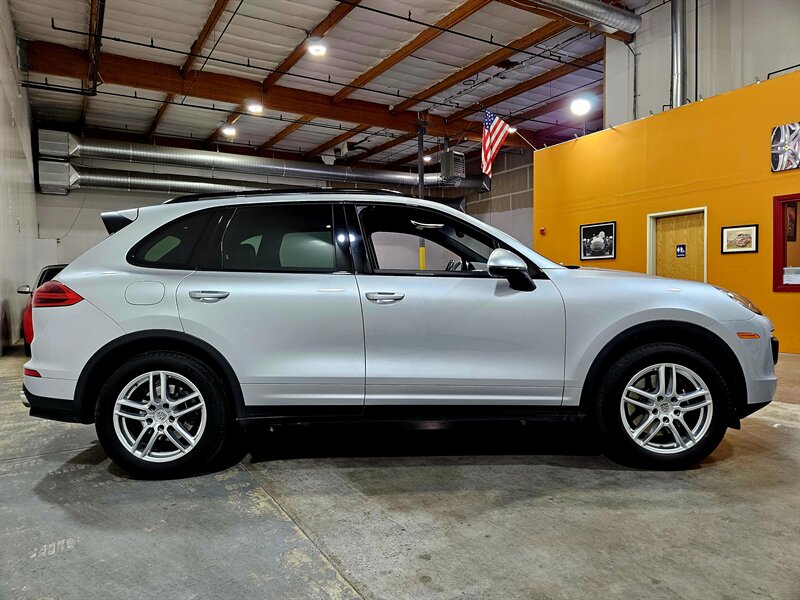 2016 Porsche Cayenne   - Photo 4 - Hillsboro, OR 97124