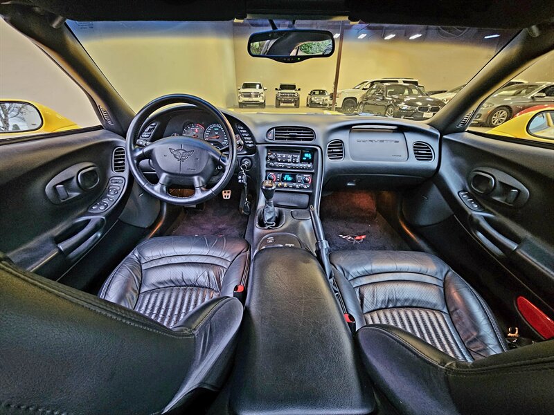 2001 Chevrolet Corvette   - Photo 16 - Hillsboro, OR 97124